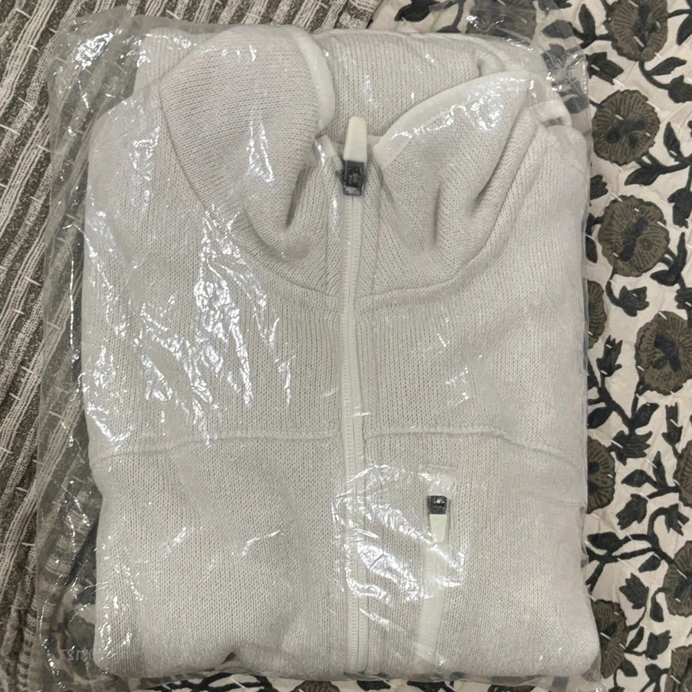 Fleece Jacket - Picture 2 of 3